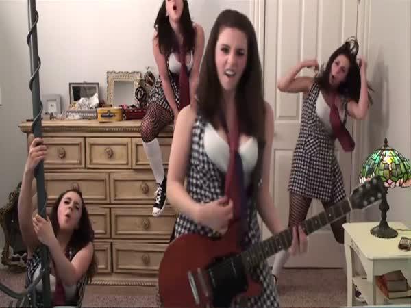       Karmin – Bláznivá písnička      