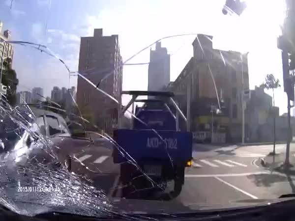     Když si někdo splete realitu s GTA    