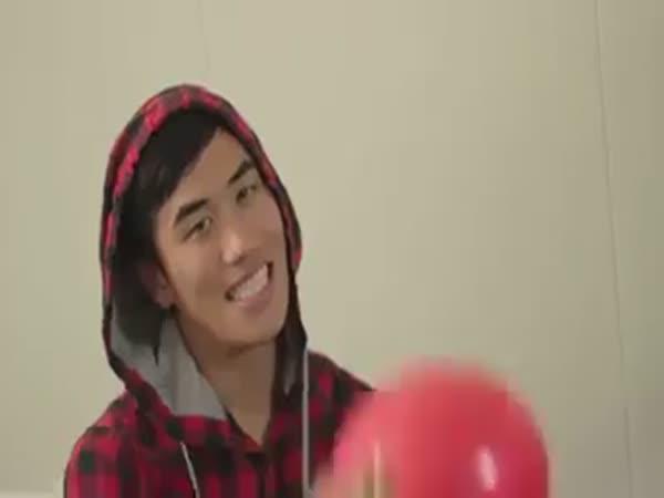     Hudba na nafukovací balónek    