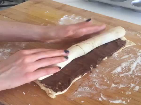     Čokoládové roládky snadno    