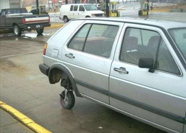       GALERIE – Jak zdarma opravit porouchané auto      