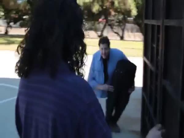       Nachytávka – Bez těla    