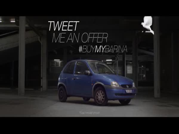       Strhující reklama na staré auto      