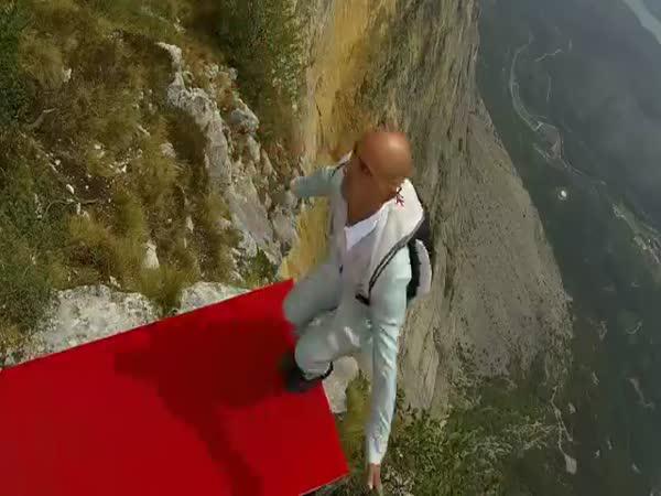     Stylový base jumping    