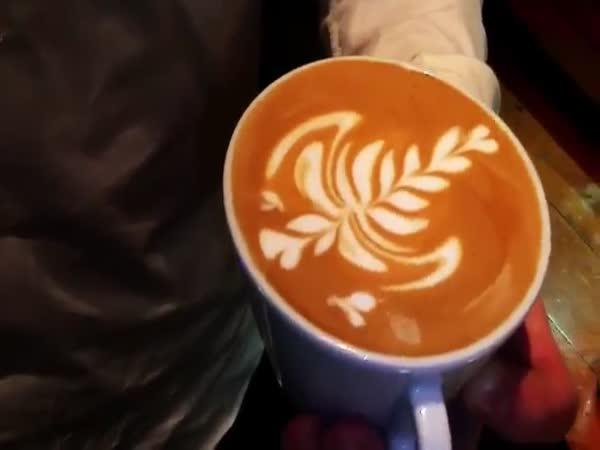     Úžasné latté umění    
