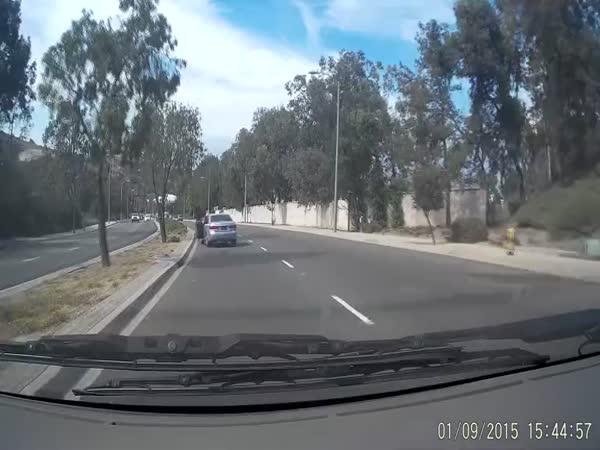 Když žena zmatkuje za volantem