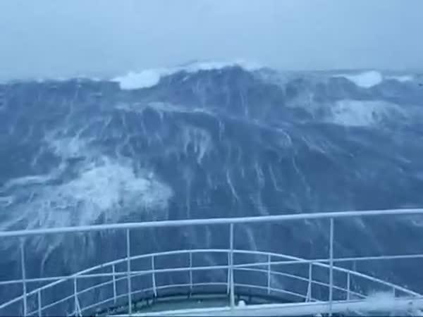 Bouře na moři