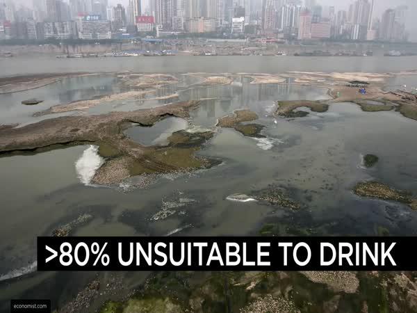 Proč Číně dochází pitná voda