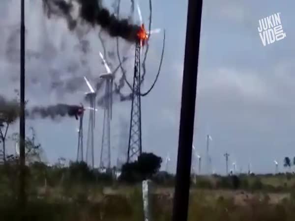 Když hoří větrná elektárna