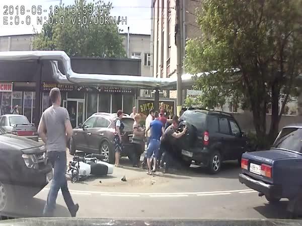       Kam zmizel ten motorkář?      