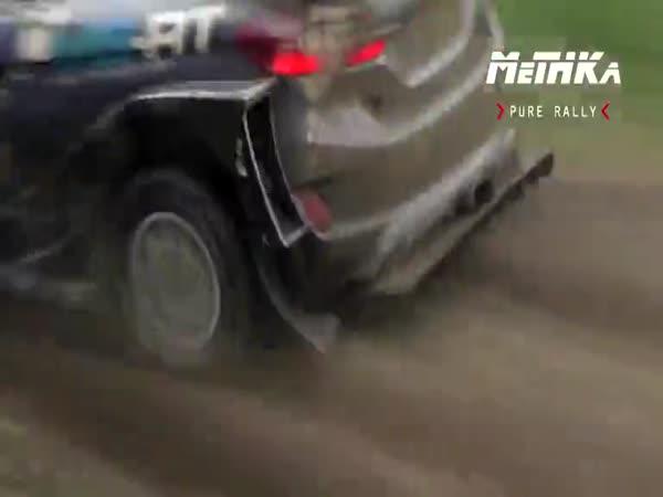       Rally, nebo spíše letecké závody?      