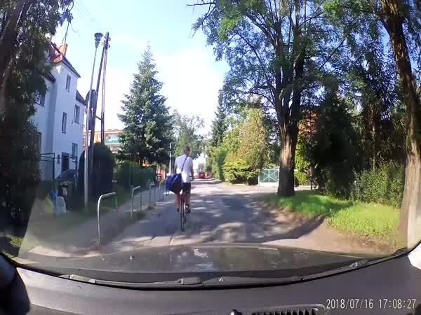 Polsko – Cyklista se sluchátky