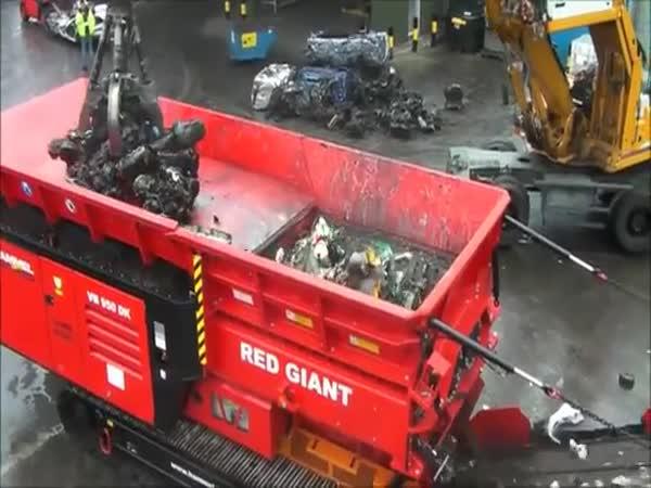       Noční můra automobilů      