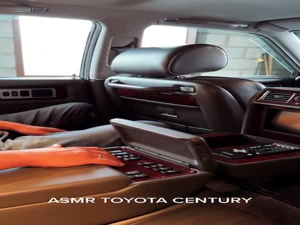     Luxusní výbava Toyoty Century V12    