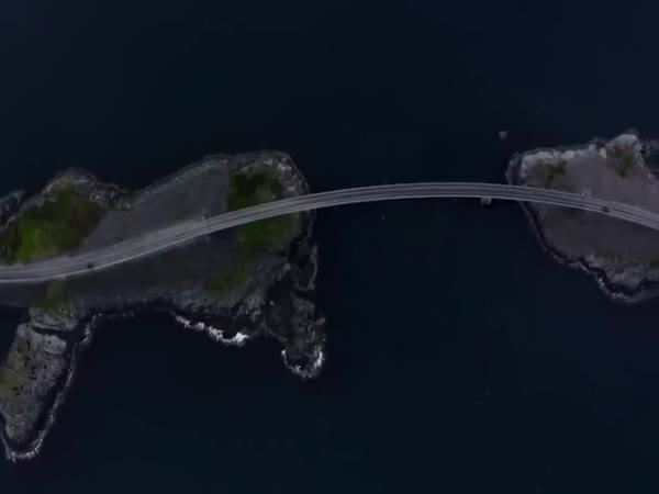   Norové staví podvodní dálnici  