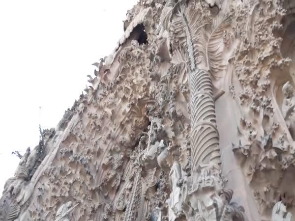     Kdy se dokončí stavba Sagrada Familia?    