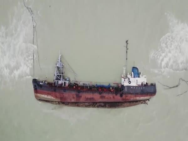   Nejstarší opuštěná loď na světě  