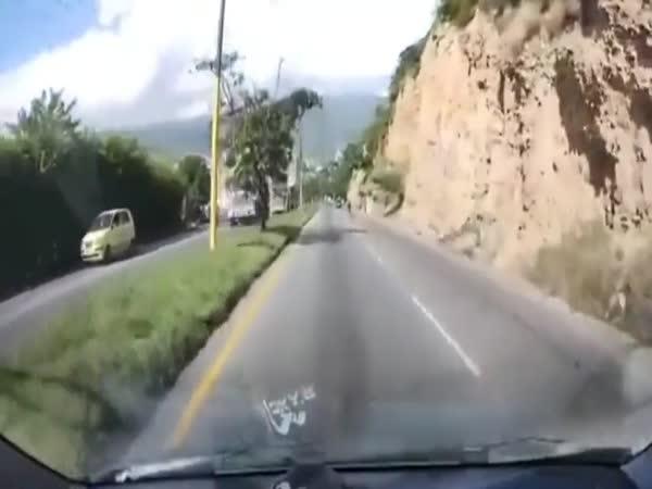       Kriminálníci kradou      