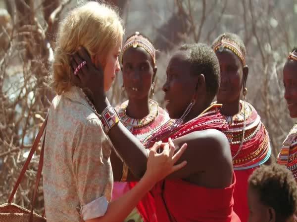     Žena vyměnila snoubence za muže z Afriky    
