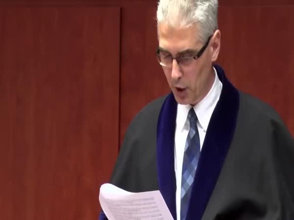       TOP 5 – Kdo má lepší plat než doktoři?      